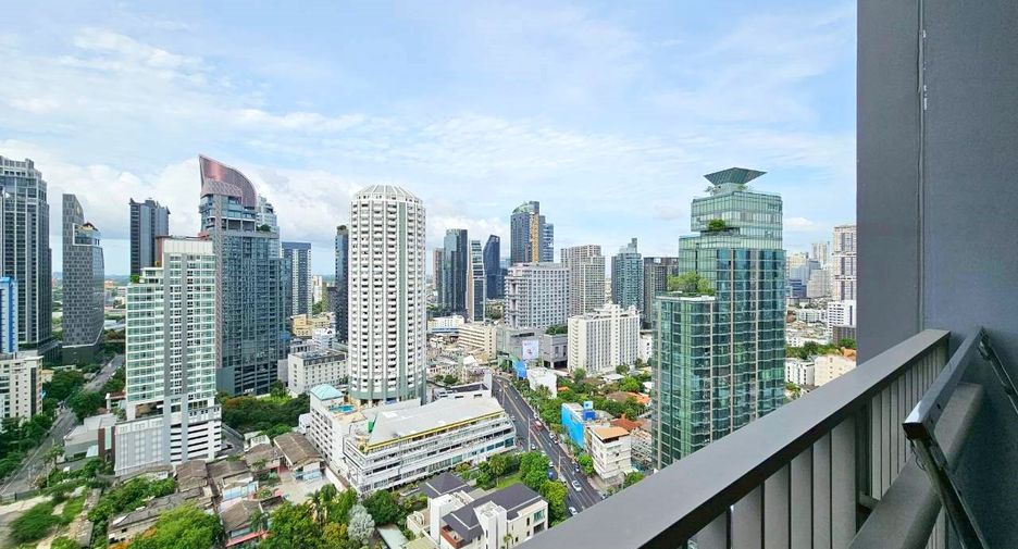 For rent 1 bed condo in Watthana, Bangkok