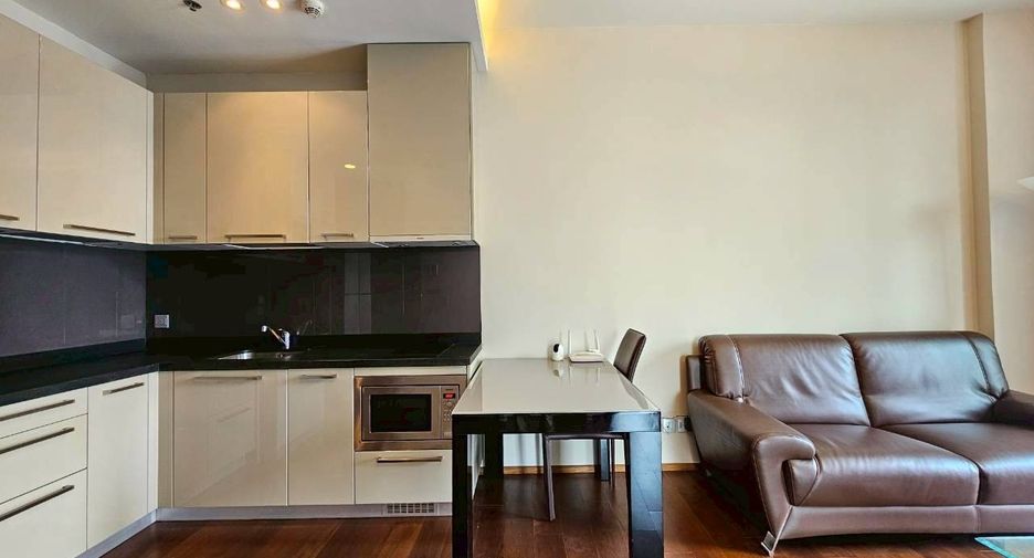For rent 1 bed condo in Watthana, Bangkok