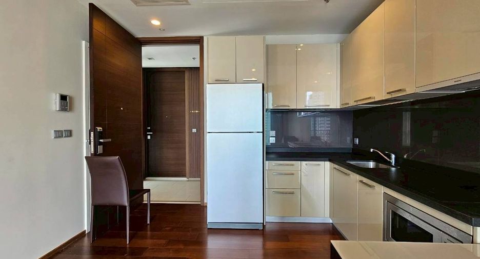 For rent 1 bed condo in Watthana, Bangkok