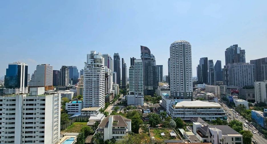 For rent 1 bed condo in Watthana, Bangkok