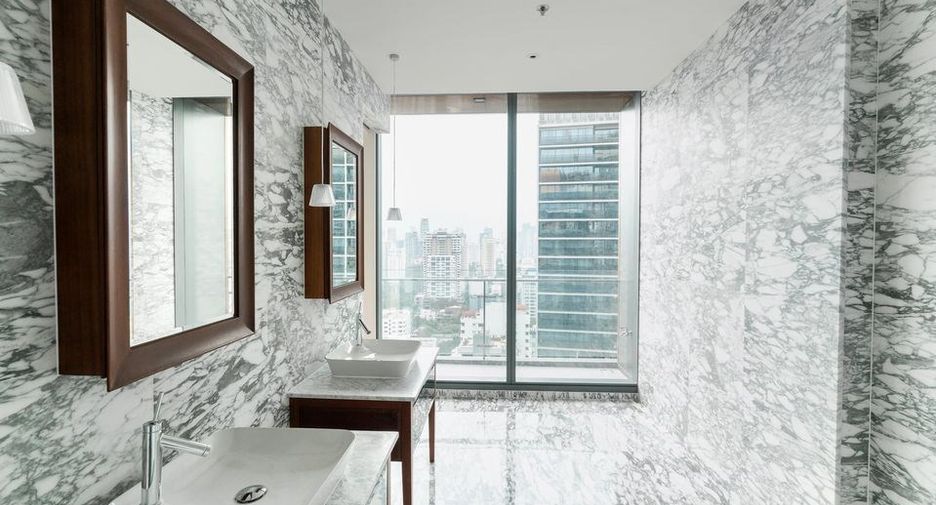 Wohnung zur Miete und zum Kauf mit 3 Zimmer in Watthana, Bangkok