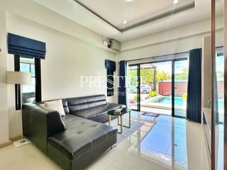 Casa en alquiler de 4 habitaciones en Bang Lamung, Chonburi