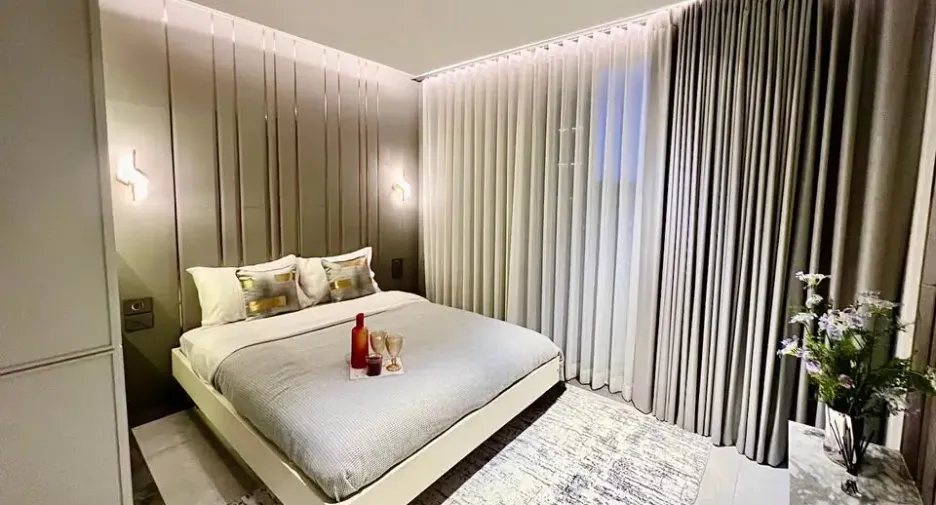 Condo en alquiler de 3 habitaciones en Watthana, Bangkok