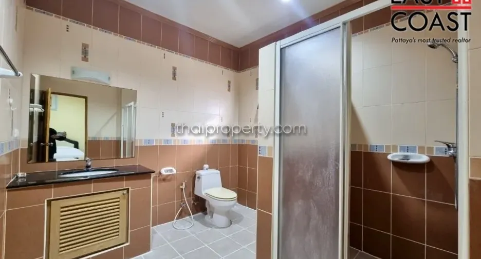For rent and for sale 4 bedrooms house in Bang Lamung, Chonburi