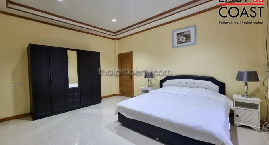 For rent and for sale 4 bedrooms house in Bang Lamung, Chonburi