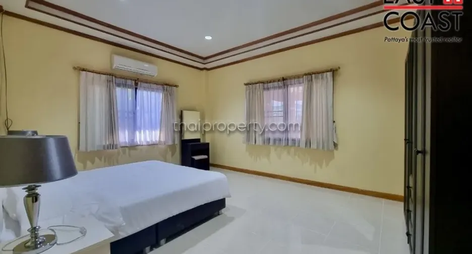 For rent and for sale 4 bedrooms house in Bang Lamung, Chonburi