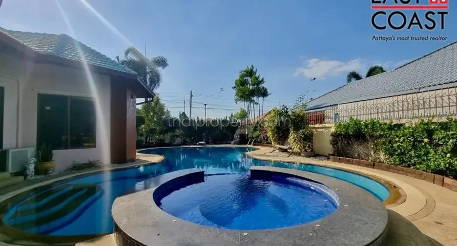 For rent and for sale 4 bedrooms house in Bang Lamung, Chonburi