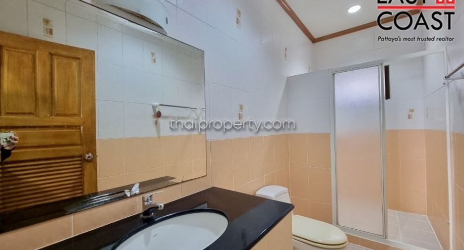 For sale and for rent 4 bedrooms house in Bang Lamung, Chonburi