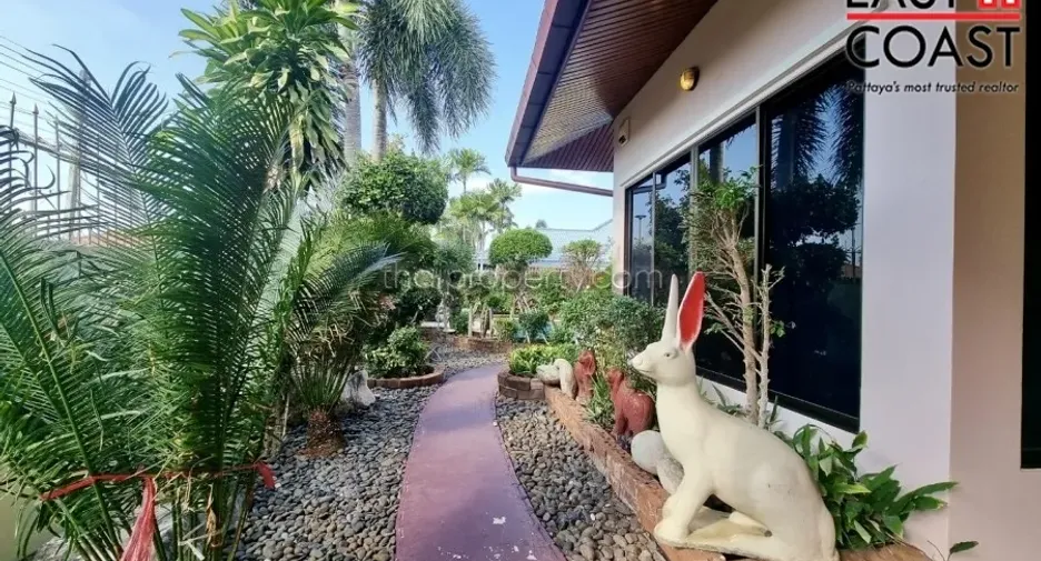 For rent and for sale 4 bedrooms house in Bang Lamung, Chonburi