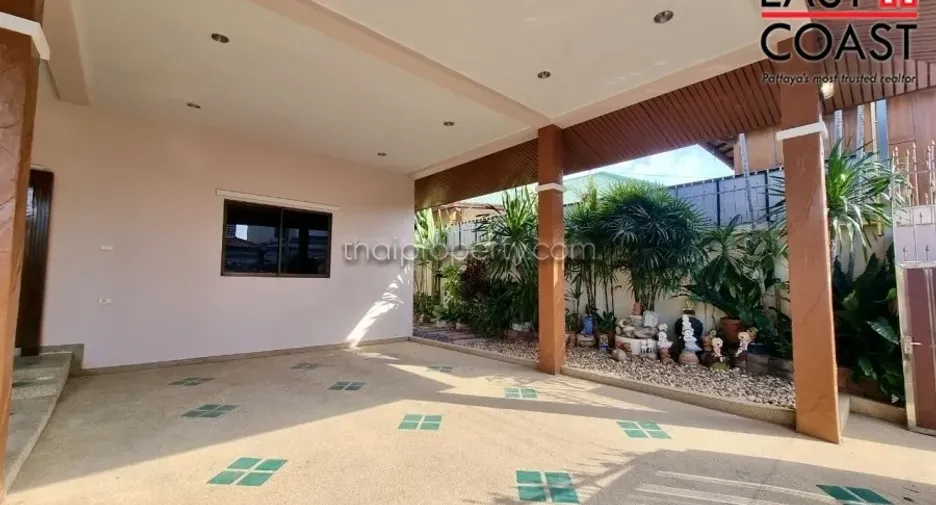 For rent and for sale 4 bedrooms house in Bang Lamung, Chonburi
