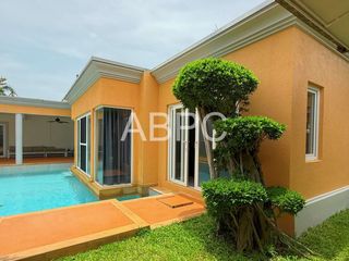 Haus zur Miete mit 3 Zimmer in Bang Lamung, Chonburi