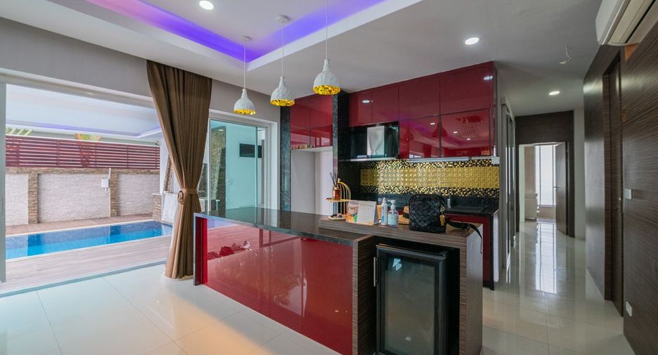 For rent 5 bedrooms house in East Pattaya, Pattaya
