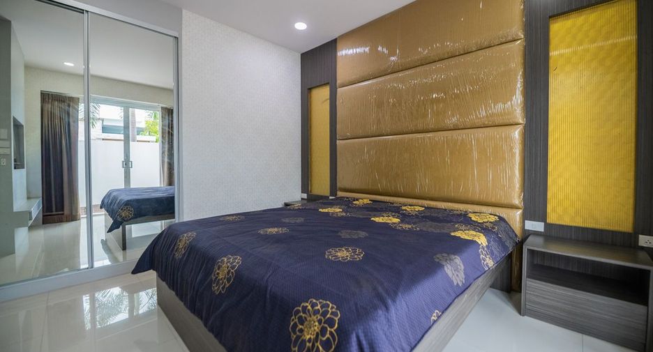 For sale 5 bedrooms house in East Pattaya, Pattaya