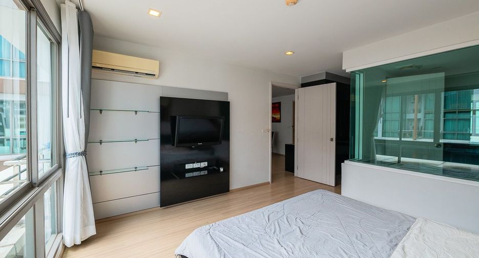 For sale 2 bedrooms condo in South Pattaya, Pattaya