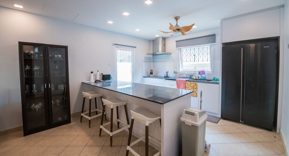 À vendre 4 chambres maison à Bang Lamung, Chonburi