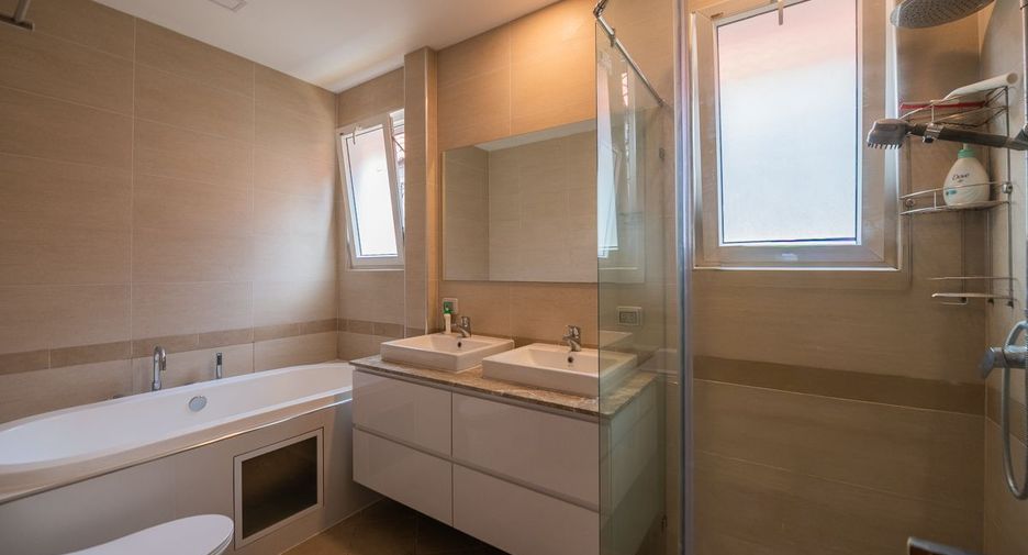 À vendre 4 chambres maison à Bang Lamung, Chonburi