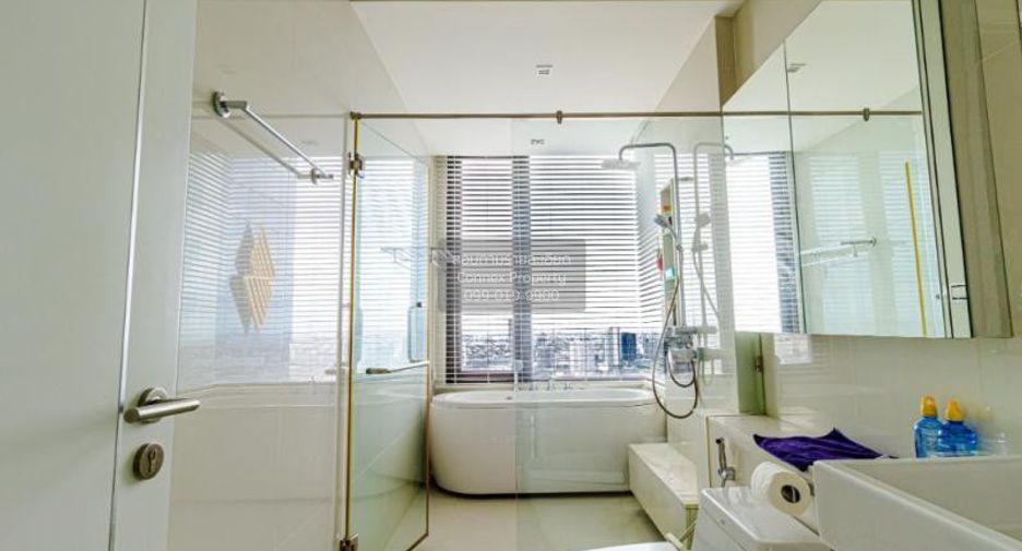 For rent 2 bedrooms condo in Chatuchak, Bangkok