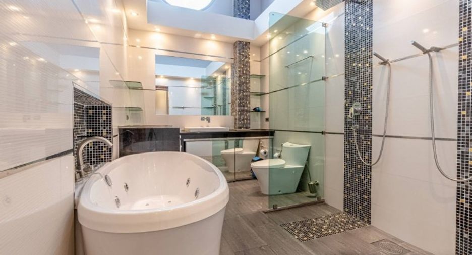 Haus zum Kauf mit 4 Zimmer in South Pattaya, Pattaya