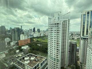 For sale 3 bedrooms condo in Pathum Wan, Bangkok