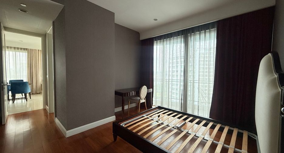For sale 3 bedrooms condo in Pathum Wan, Bangkok