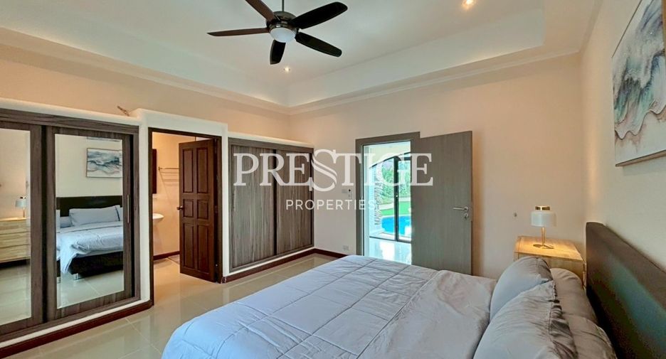 For sale 5 bedrooms house in Bang Lamung, Chonburi
