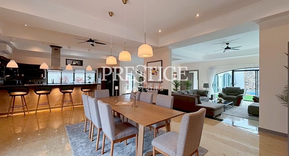 For sale 5 bedrooms house in Bang Lamung, Chonburi