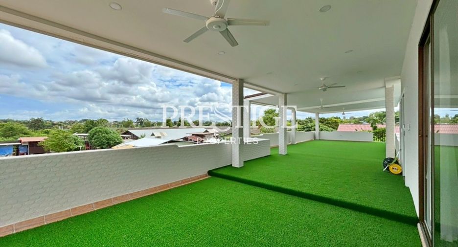 For sale 5 bedrooms house in Bang Lamung, Chonburi