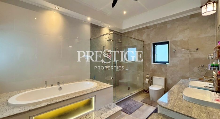 For sale 5 bedrooms house in Bang Lamung, Chonburi