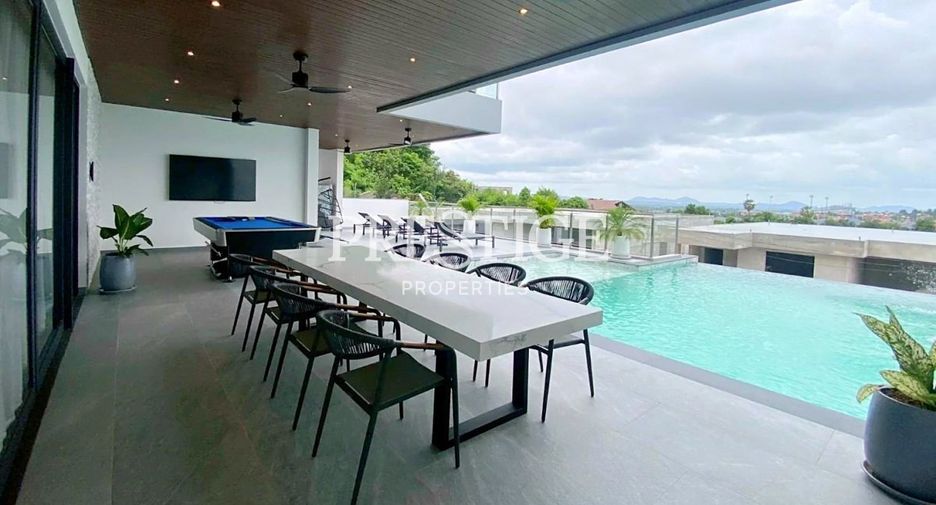Casa en venta de 6 habitaciones en Bang Lamung, Chonburi