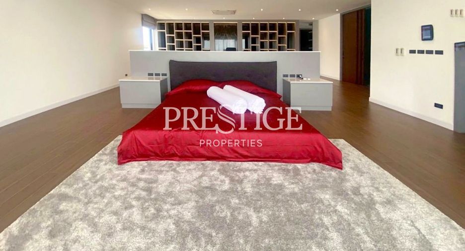 Casa en venta de 6 habitaciones en Bang Lamung, Chonburi