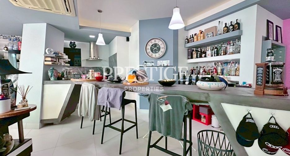 For sale 20 bedrooms retail Space in Bang Lamung, Chonburi