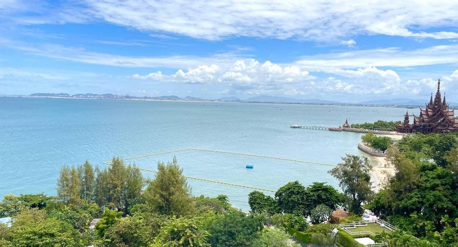 For sale 2 bedrooms condo in North Pattaya, Pattaya
