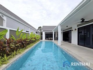 For sale 5 bedrooms villa in Bang Lamung, Chonburi