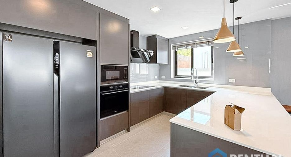 For sale 3 bedrooms villa in South Pattaya, Pattaya