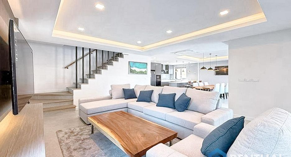 For sale 3 bedrooms villa in South Pattaya, Pattaya