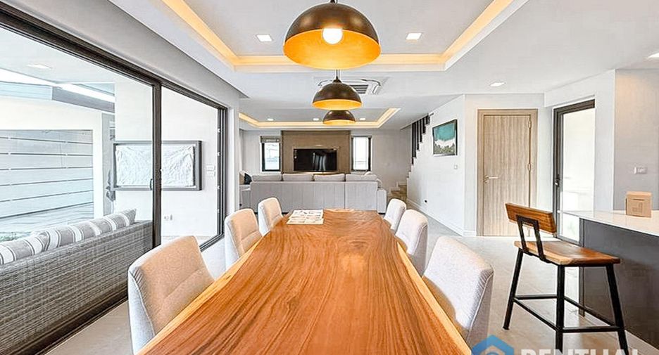 For sale 3 bedrooms villa in South Pattaya, Pattaya