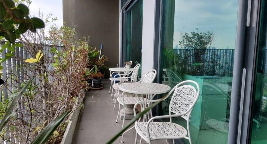 Condo en venta de 4 habitaciones en Yan Nawa, Bangkok