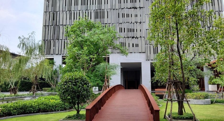 Condo en venta de 4 habitaciones en Yan Nawa, Bangkok