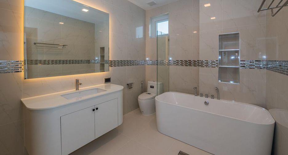 Haus zum Kauf mit 3 Zimmer in Bang Lamung, Chonburi