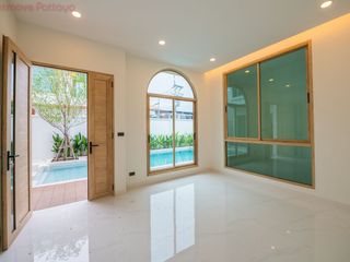 For sale 5 bedrooms house in Bang Lamung, Chonburi