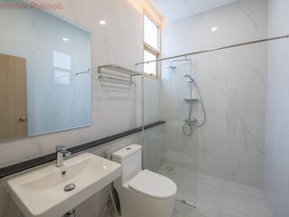 For sale 5 bedrooms house in Bang Lamung, Chonburi