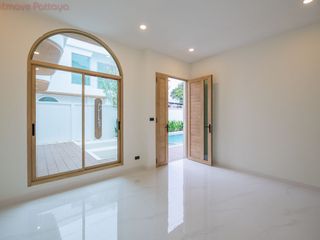 For sale 5 bedrooms house in Bang Lamung, Chonburi