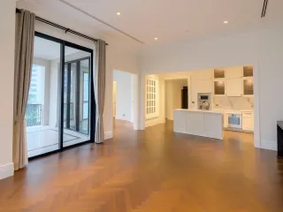 For sale 3 bedrooms condo in Pathum Wan, Bangkok