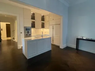For sale 3 bedrooms condo in Pathum Wan, Bangkok