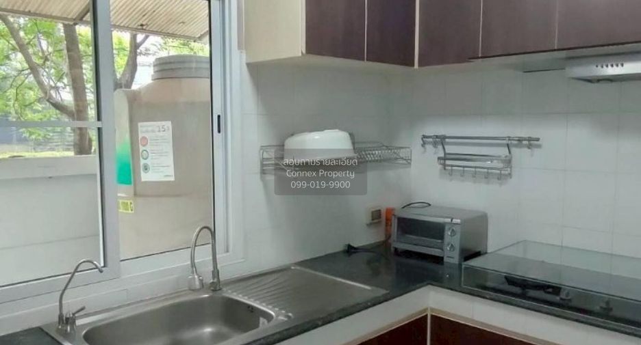 For sale 3 bedrooms townhouse in Prawet, Bangkok