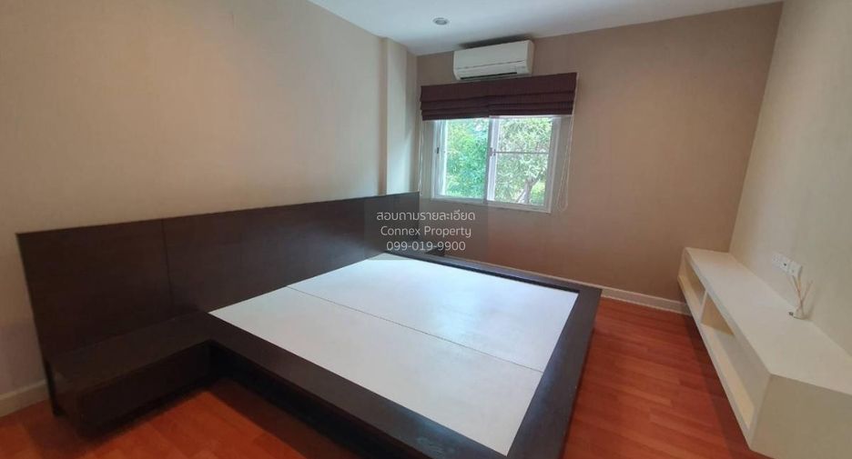 For sale 3 bedrooms townhouse in Prawet, Bangkok