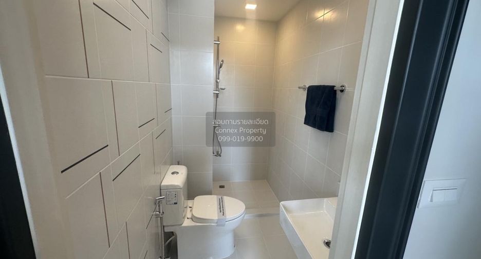For sale 4 bedrooms townhouse in Mueang Samut Sakhon, Samut Sakhon