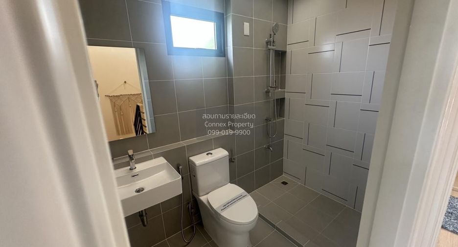 For sale 3 bedrooms townhouse in Mueang Samut Sakhon, Samut Sakhon
