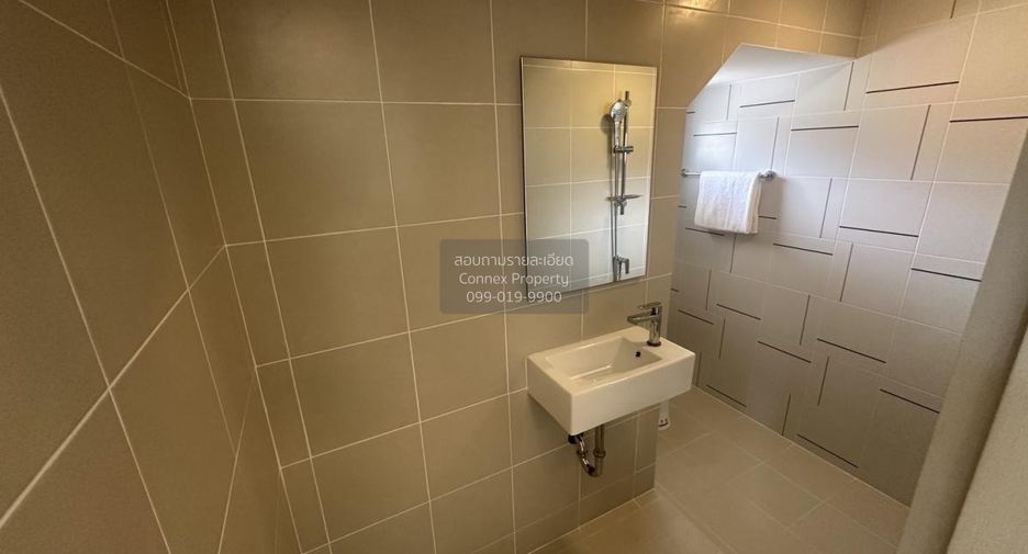 For sale 3 bedrooms townhouse in Mueang Samut Sakhon, Samut Sakhon
