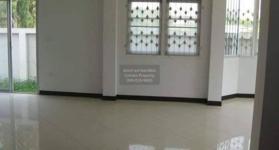 Haus zum Kauf mit 3 Zimmer in Phutthamonthon, Nakhon Pathom